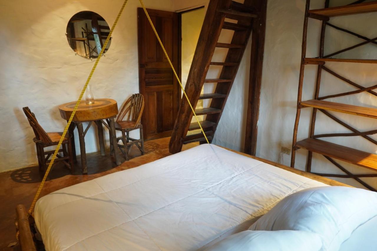 Nunkai Eco-Hostal La Punta มอนตาญิตาร์ ภายนอก รูปภาพ